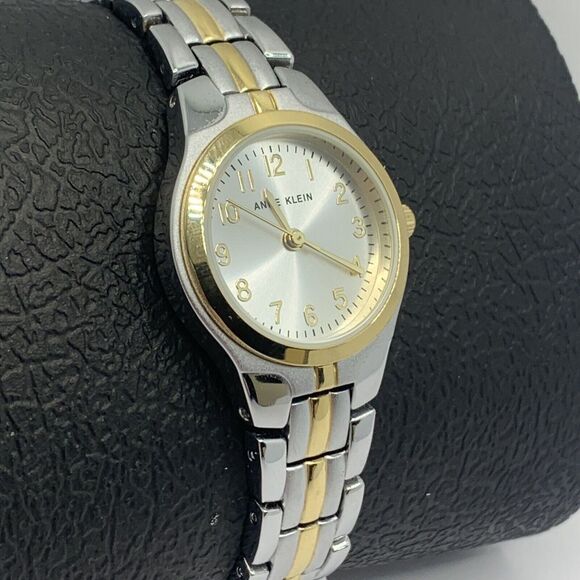 Anne Klein 10-5491SVTT Women's Stainless Steel Analog Silver Dial Watch MGK19 - Picture 4 of 9